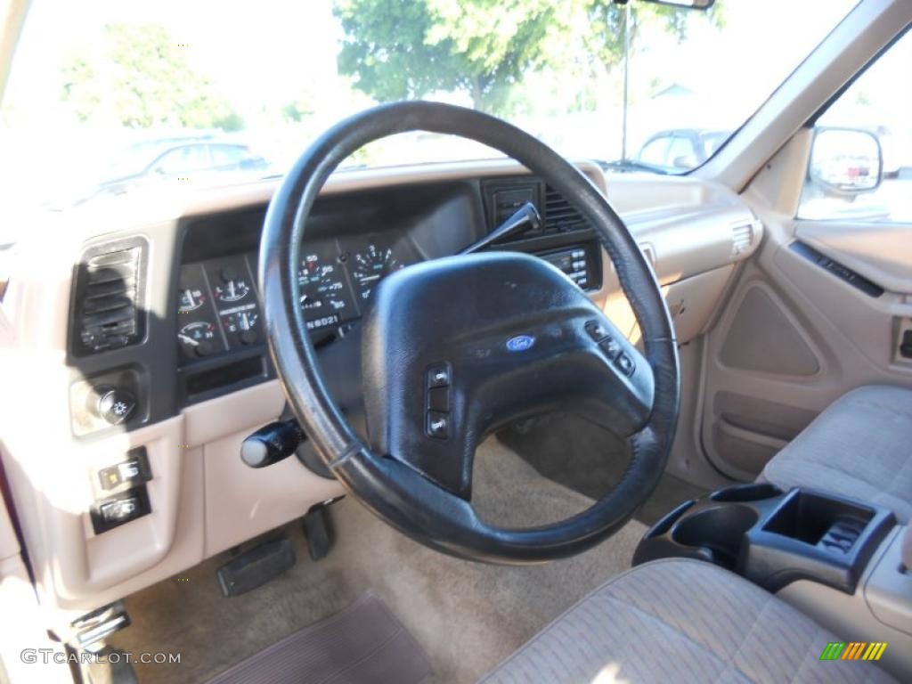 1994 Explorer Sport 4x4 - Deep Emerald Green Metallic / Tan photo #9