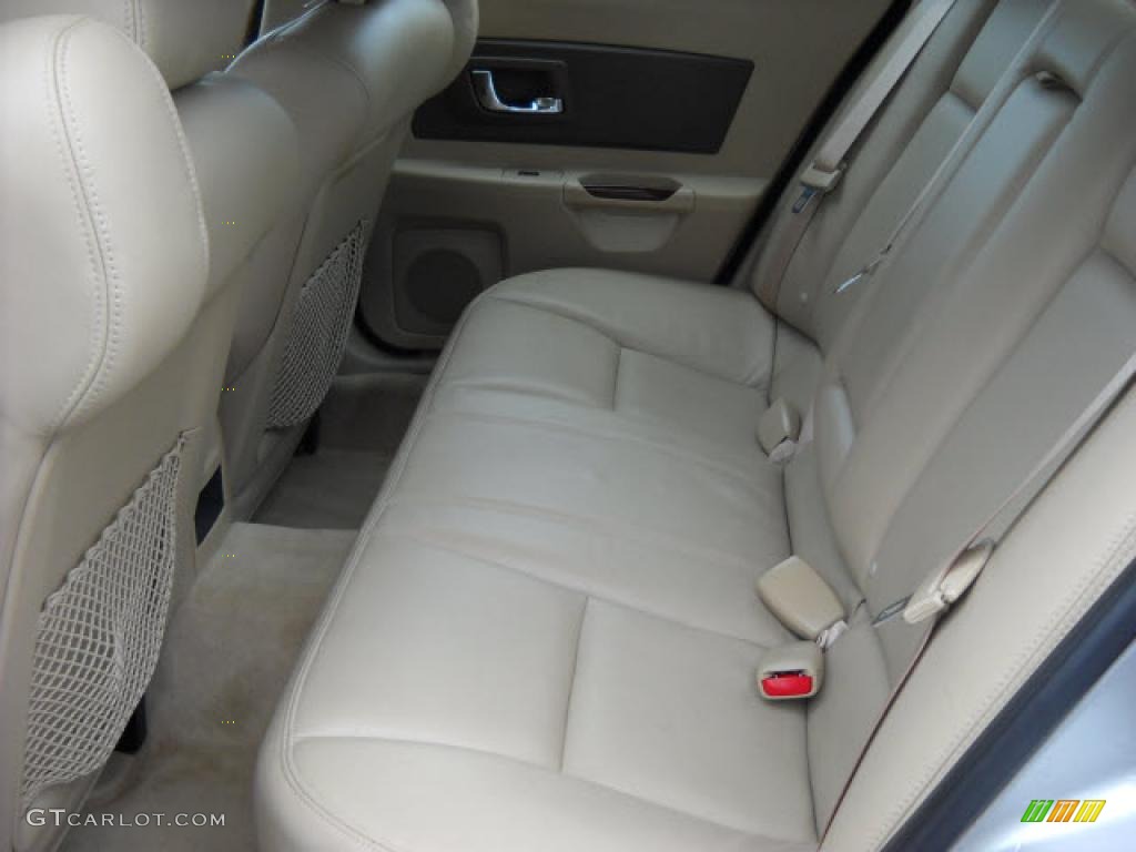 2006 CTS Sedan - Light Platinum / Cashmere photo #12