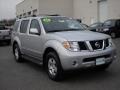 2006 Silver Lightning Metallic Nissan Pathfinder SE 4x4  photo #1