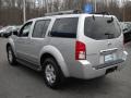 Silver Lightning Metallic - Pathfinder SE 4x4 Photo No. 5