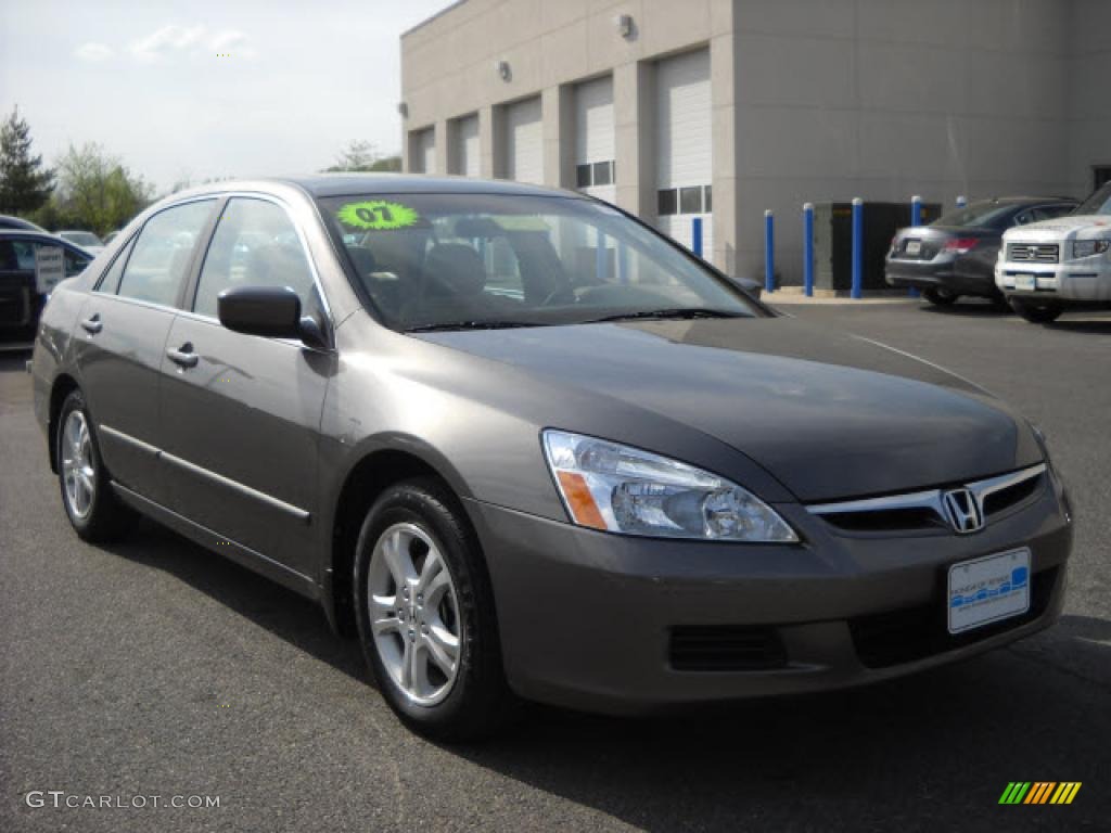 Carbon Bronze Pearl Honda Accord