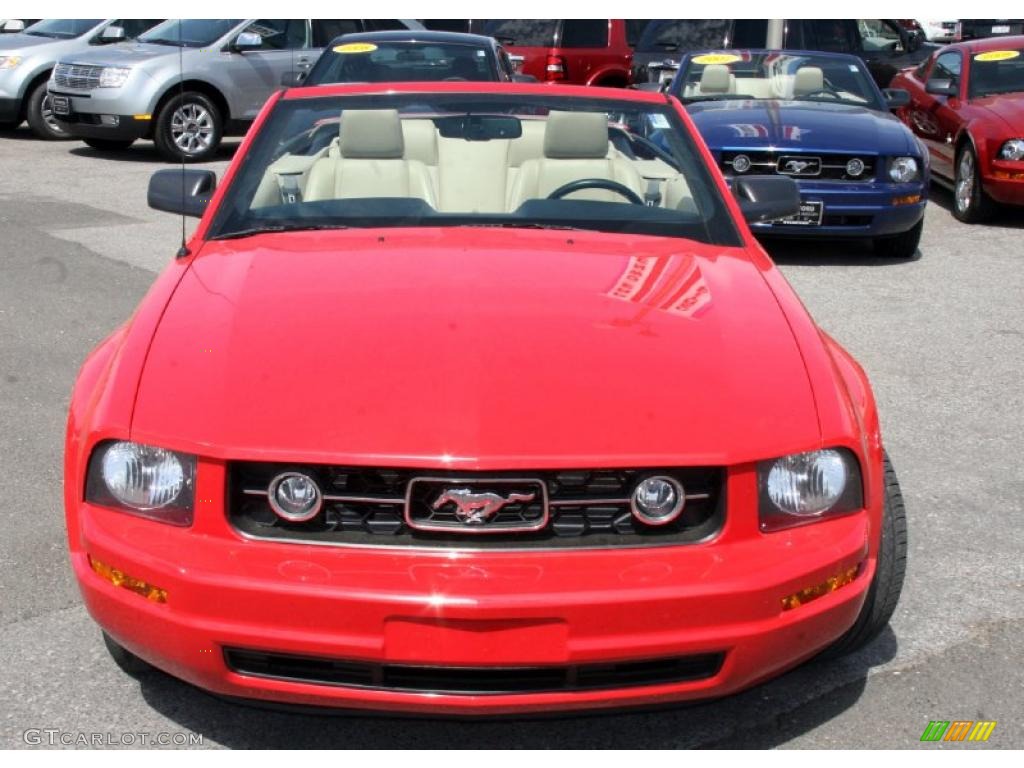 2007 Mustang V6 Premium Convertible - Torch Red / Medium Parchment photo #2