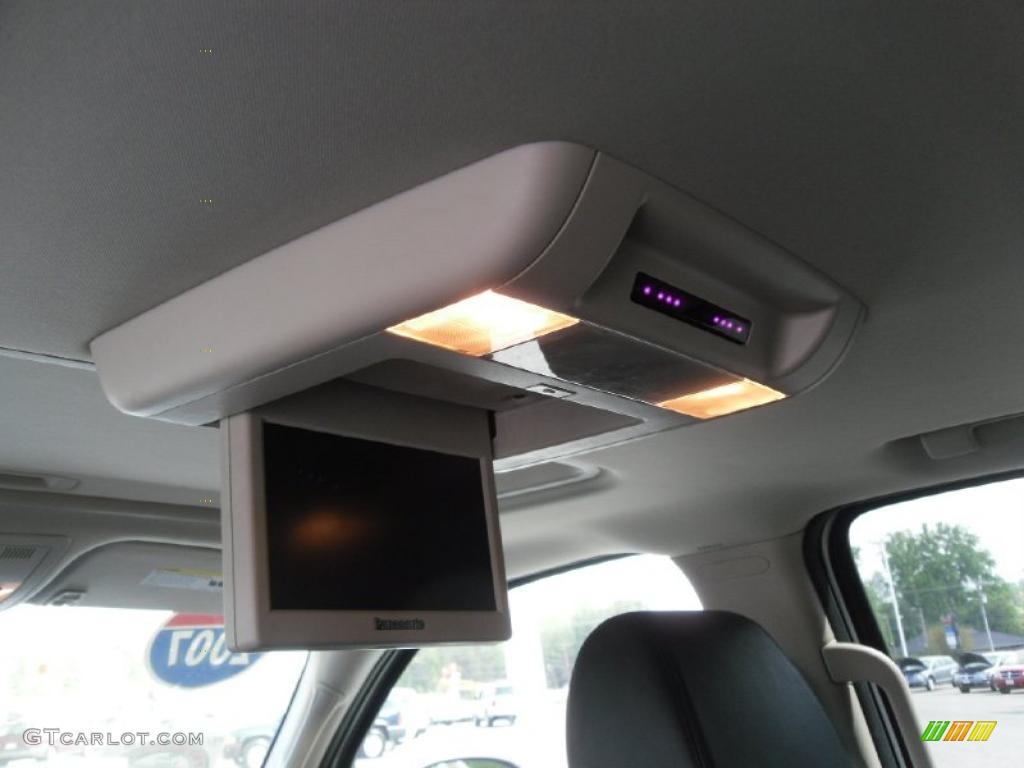 2007 Tahoe LT 4x4 - Summit White / Ebony photo #16