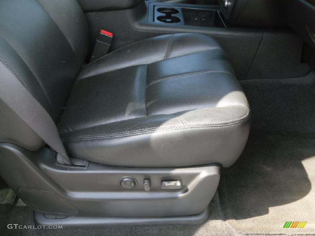 2007 Tahoe LT 4x4 - Summit White / Ebony photo #19
