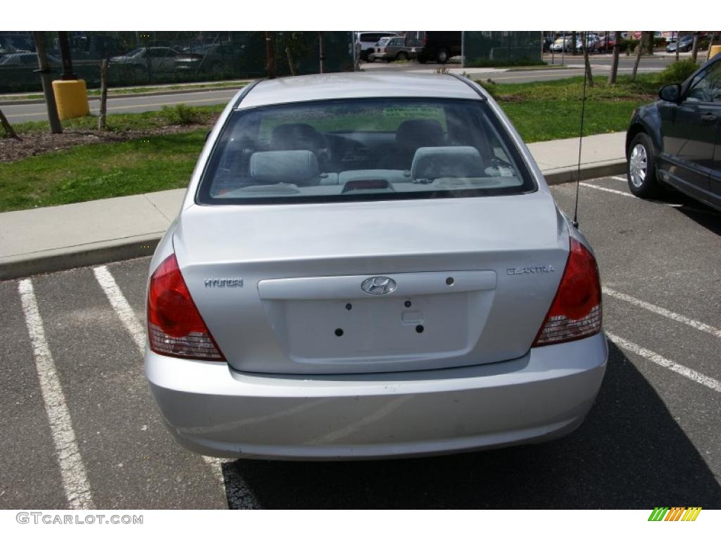 2004 Elantra GLS Sedan - Sterling Silver / Gray photo #5