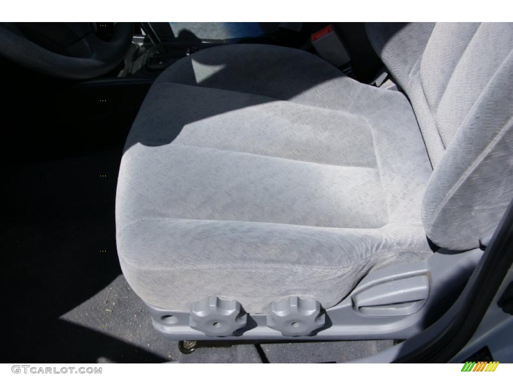 2004 Elantra GLS Sedan - Sterling Silver / Gray photo #9