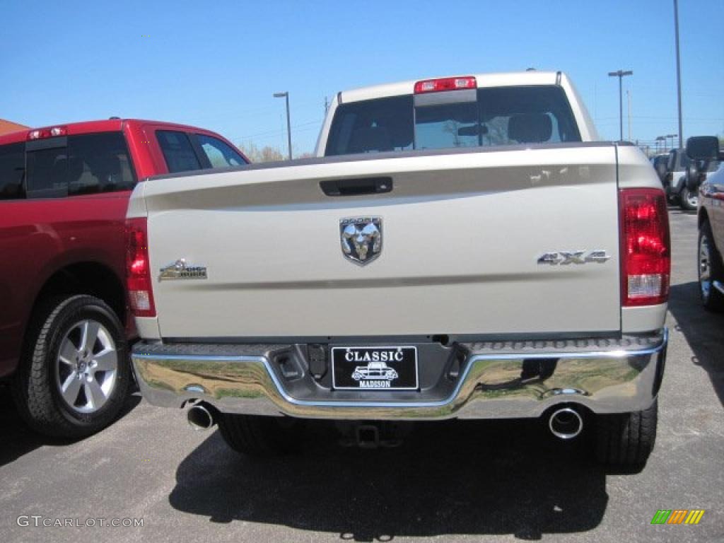 2010 Ram 1500 Big Horn Quad Cab 4x4 - Light Graystone Pearl / Dark Slate/Medium Graystone photo #4