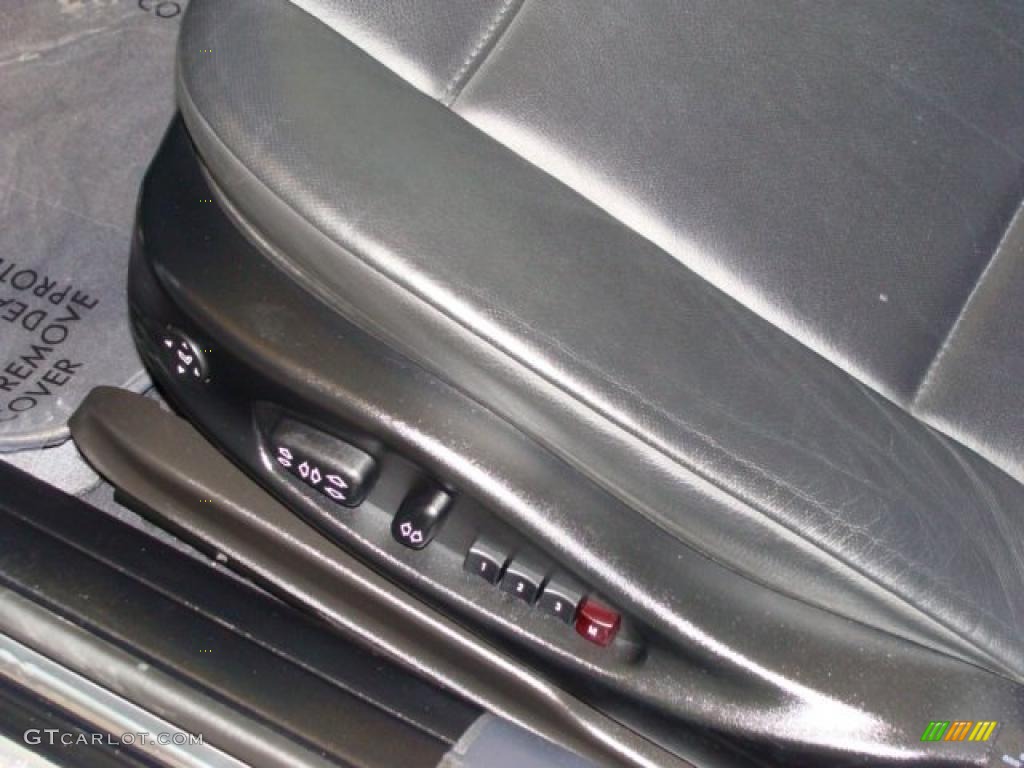 2003 3 Series 330xi Sedan - Titanium Silver Metallic / Black photo #9