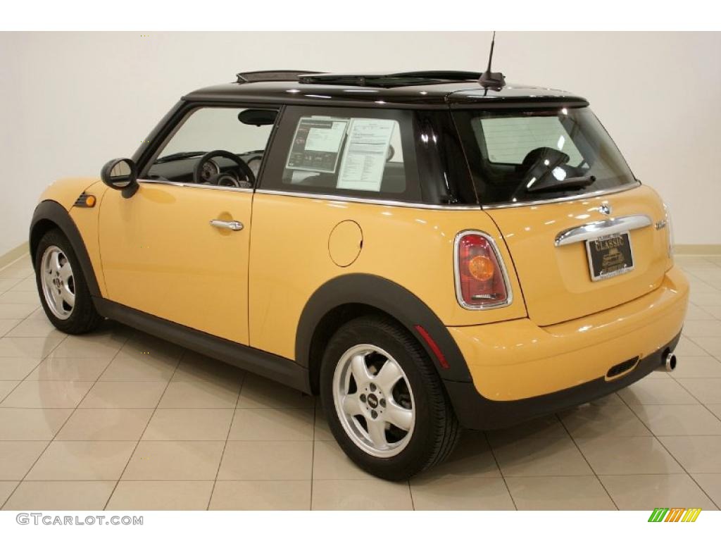 2007 Cooper Hardtop - Mellow Yellow / Grey/Carbon Black photo #5