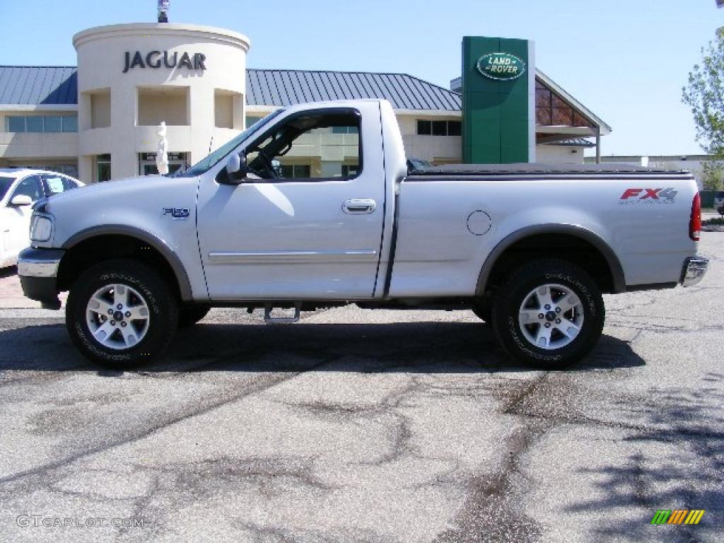 2002 F150 FX4 Regular Cab 4x4 - Silver Metallic / Dark Graphite photo #2