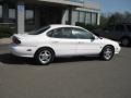1999 Vibrant White Ford Taurus SE  photo #4