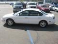 1999 Vibrant White Ford Taurus SE  photo #8