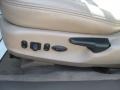 1999 Vibrant White Ford Taurus SE  photo #24