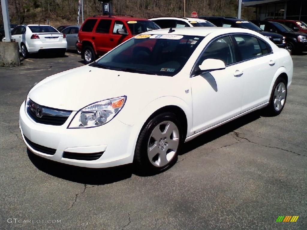 2009 Aura XE - Polar White / Gray photo #1