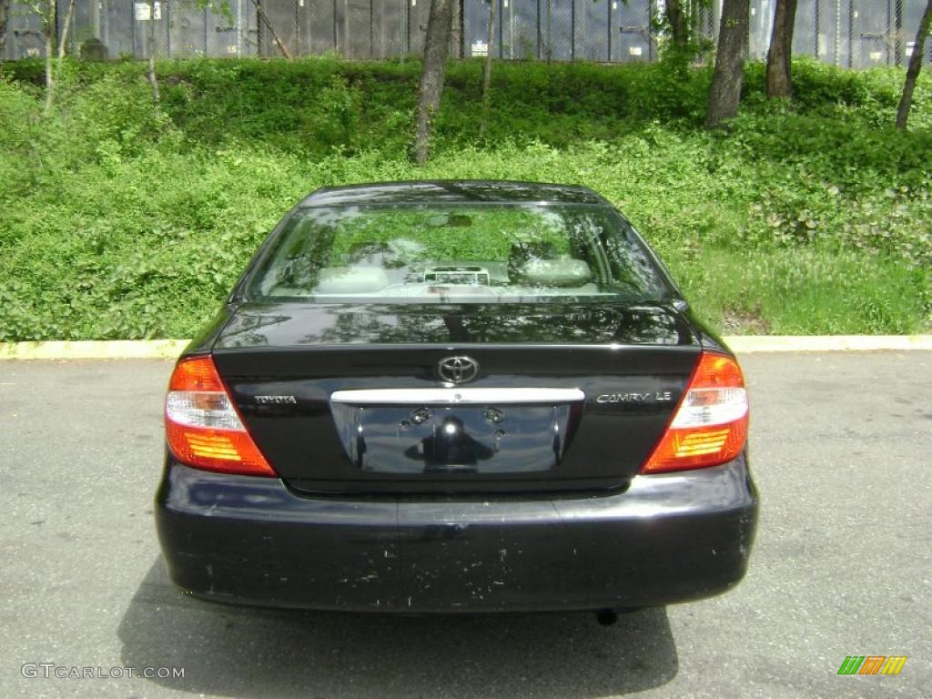 2002 Camry LE - Black / Dark Charcoal photo #4