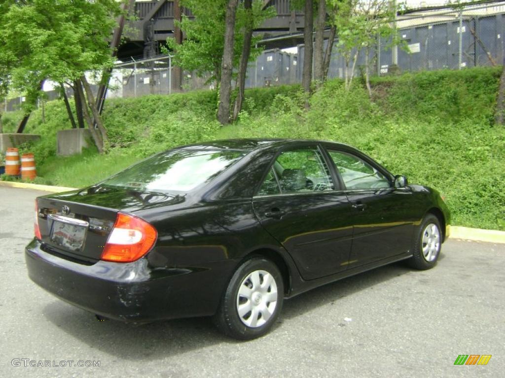 2002 Camry LE - Black / Dark Charcoal photo #5