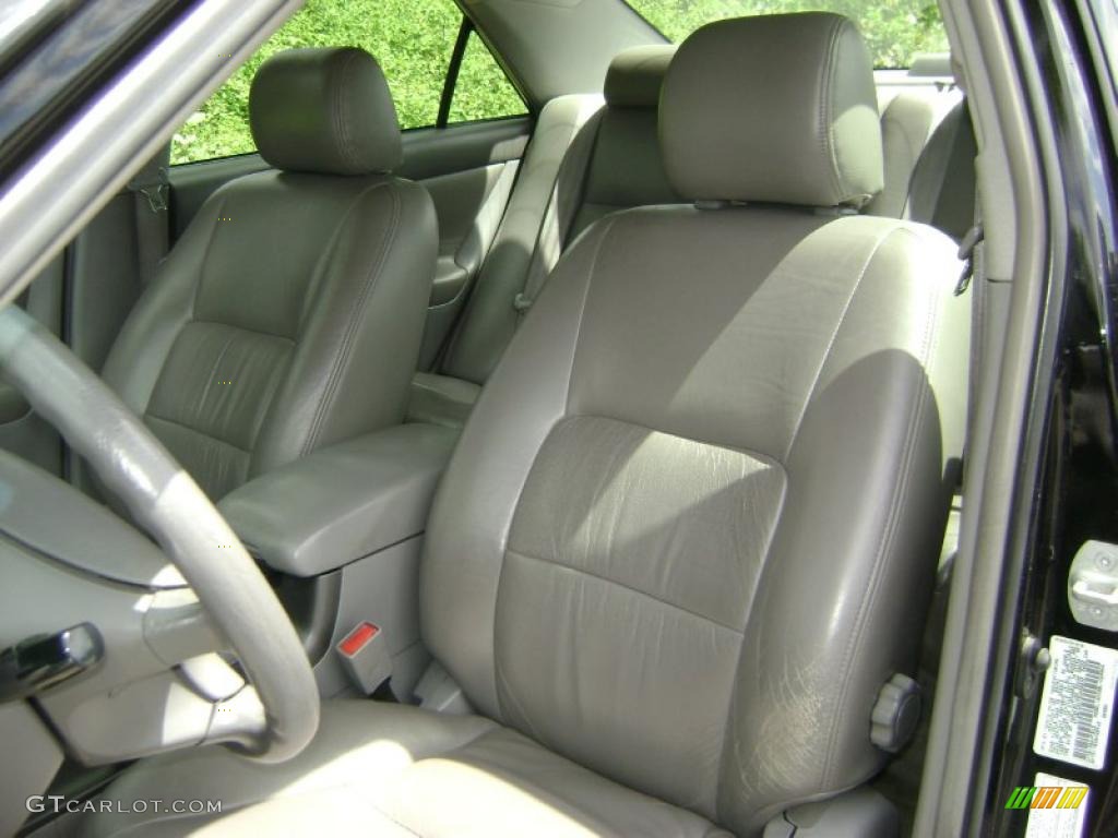2002 Camry LE - Black / Dark Charcoal photo #13