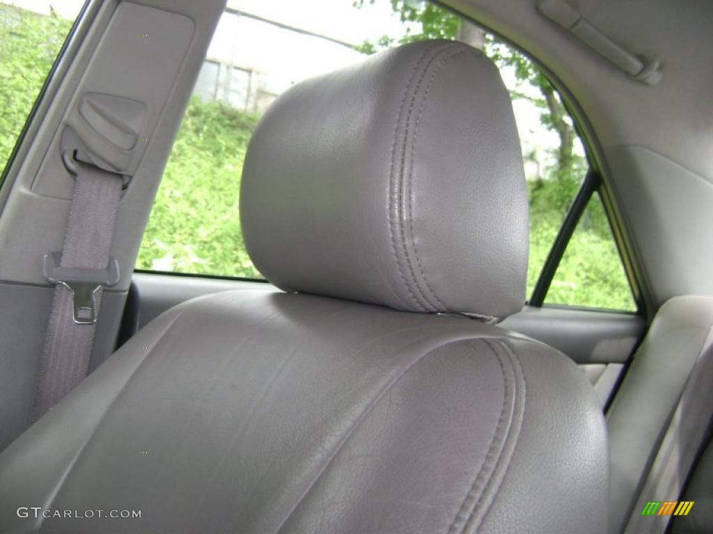 2002 Camry LE - Black / Dark Charcoal photo #17