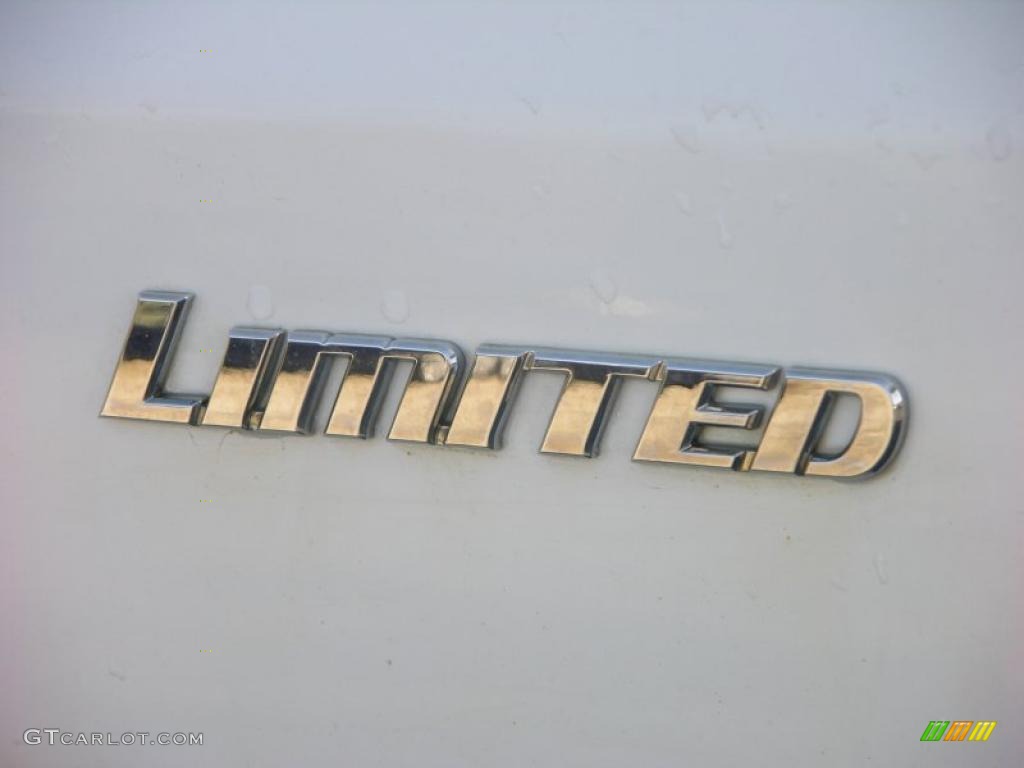 2004 Highlander Limited V6 4WD - Super White / Ivory photo #6
