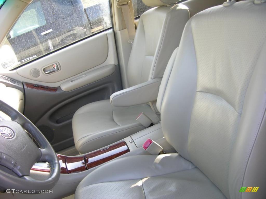 2004 Highlander Limited V6 4WD - Super White / Ivory photo #17