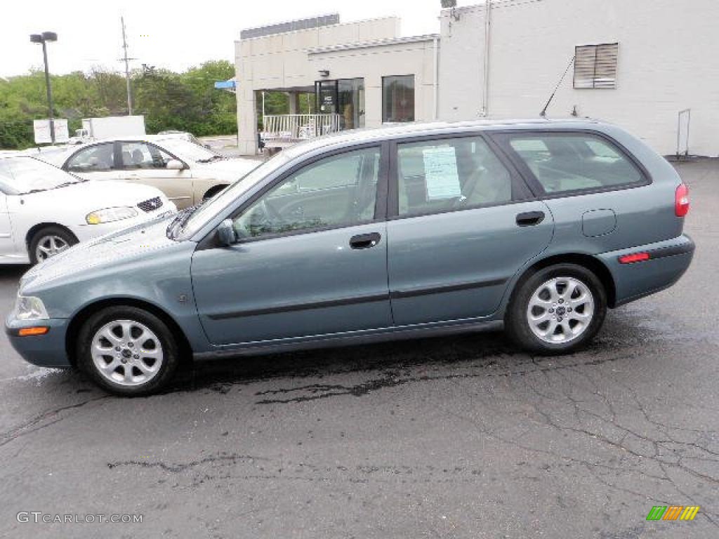2002 V40  - Atlantic Blue Metallic / Taupe/Light Taupe photo #1