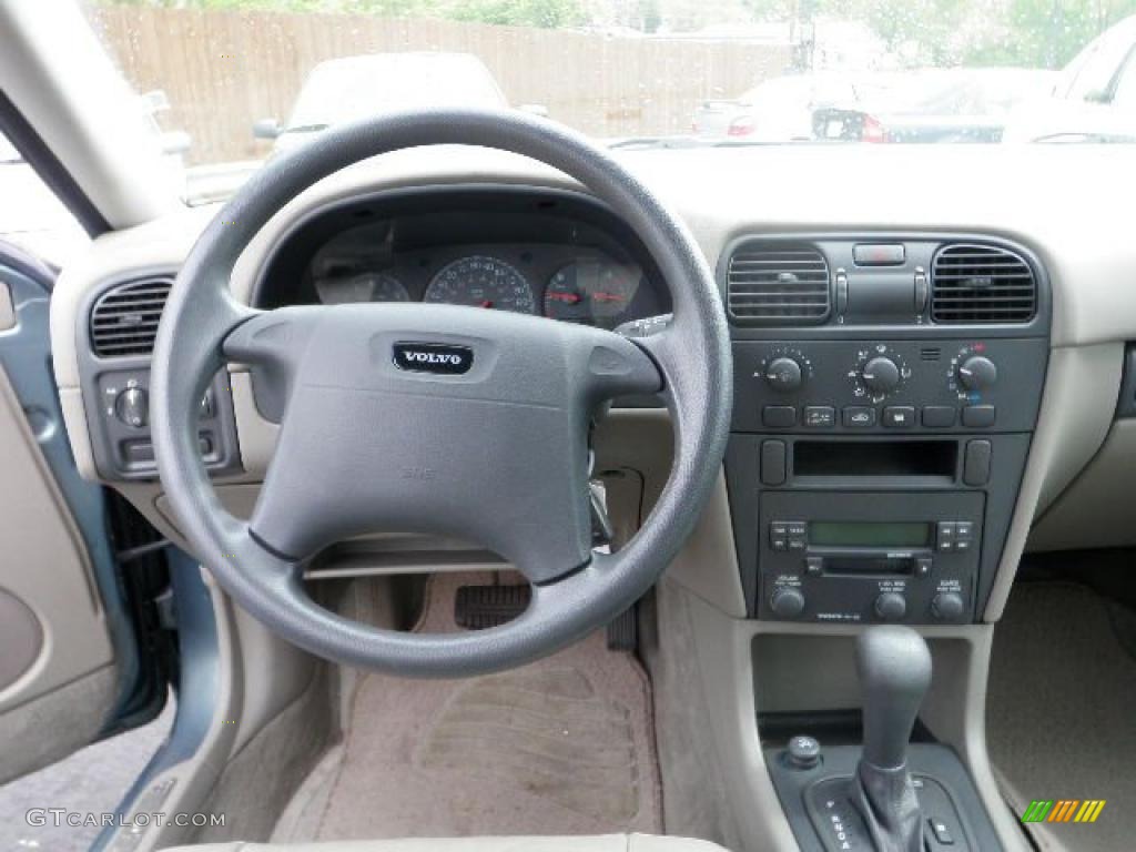 2002 V40  - Atlantic Blue Metallic / Taupe/Light Taupe photo #9