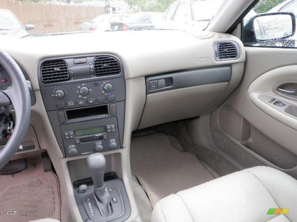 2002 V40  - Atlantic Blue Metallic / Taupe/Light Taupe photo #10