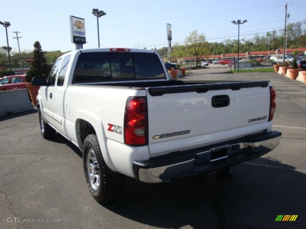 2005 Silverado 1500 Z71 Extended Cab 4x4 - Summit White / Dark Charcoal photo #5