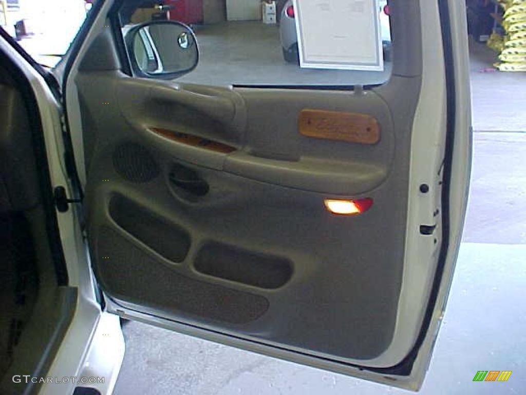 1997 F150 XLT Extended Cab - Oxford White / Medium Graphite photo #8