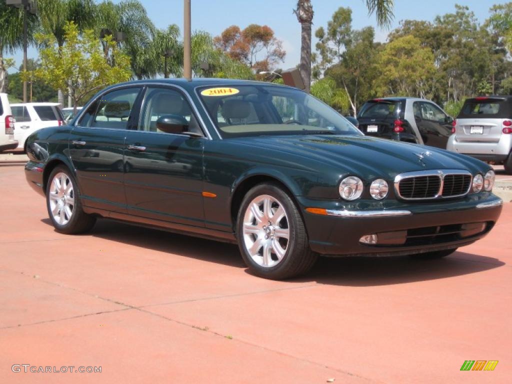 2004 XJ XJ8 - Jaguar Racing Green Metallic / Sand photo #3