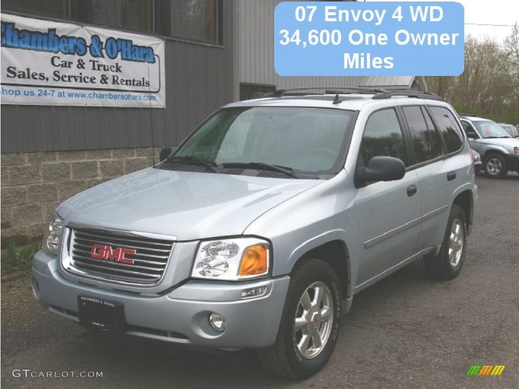 2007 Envoy SLE 4x4 - Liquid Silver Metallic / Light Gray photo #1