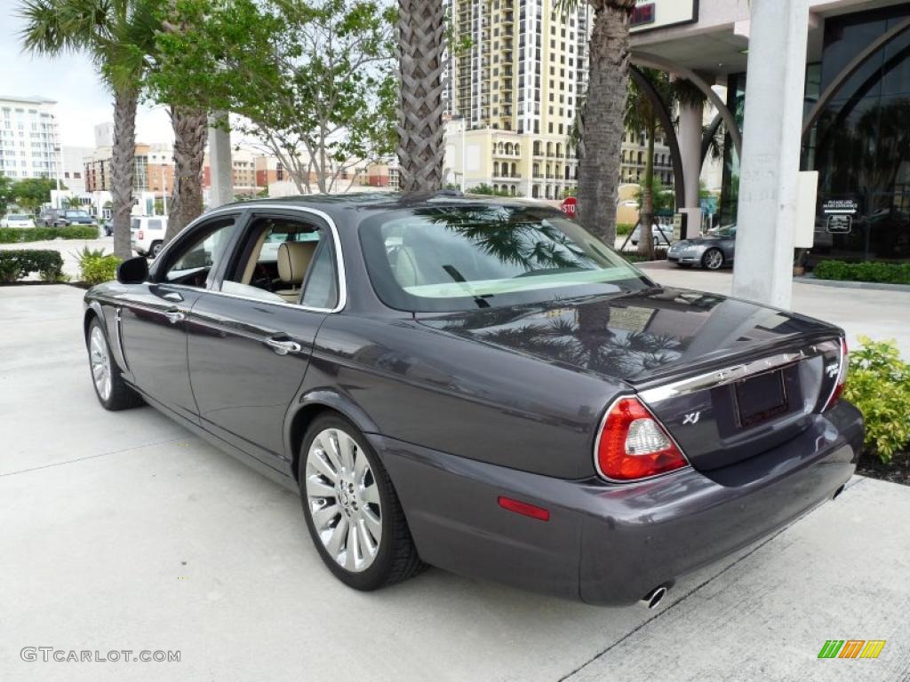 2008 XJ Vanden Plas - Pearl Grey Metallic / Champagne/Charcoal photo #4