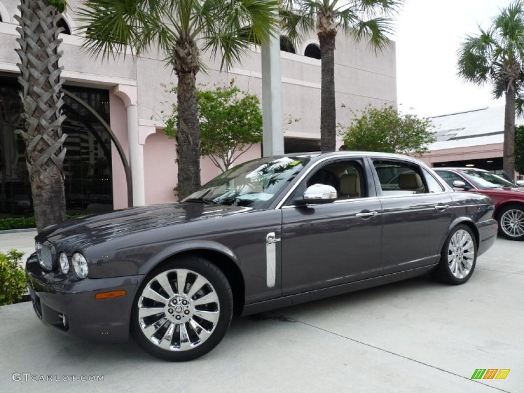 2008 XJ Vanden Plas - Pearl Grey Metallic / Champagne/Charcoal photo #13