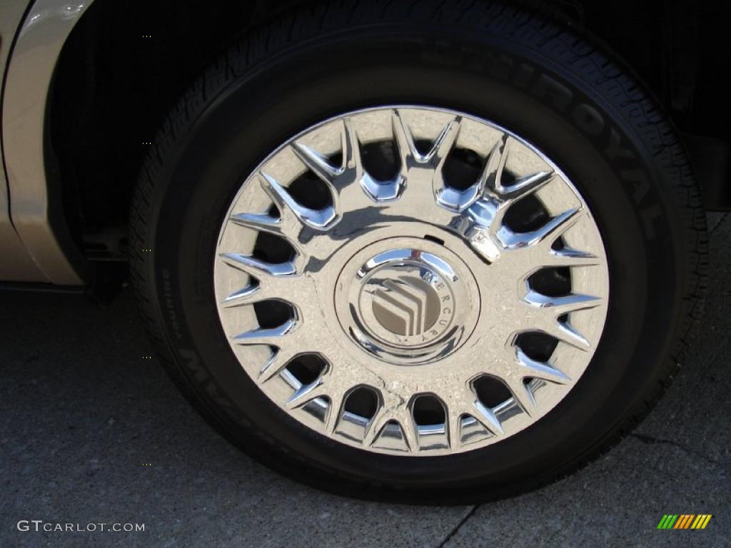 2004 Grand Marquis GS - Arizona Beige Metallic / Medium Parchment photo #11