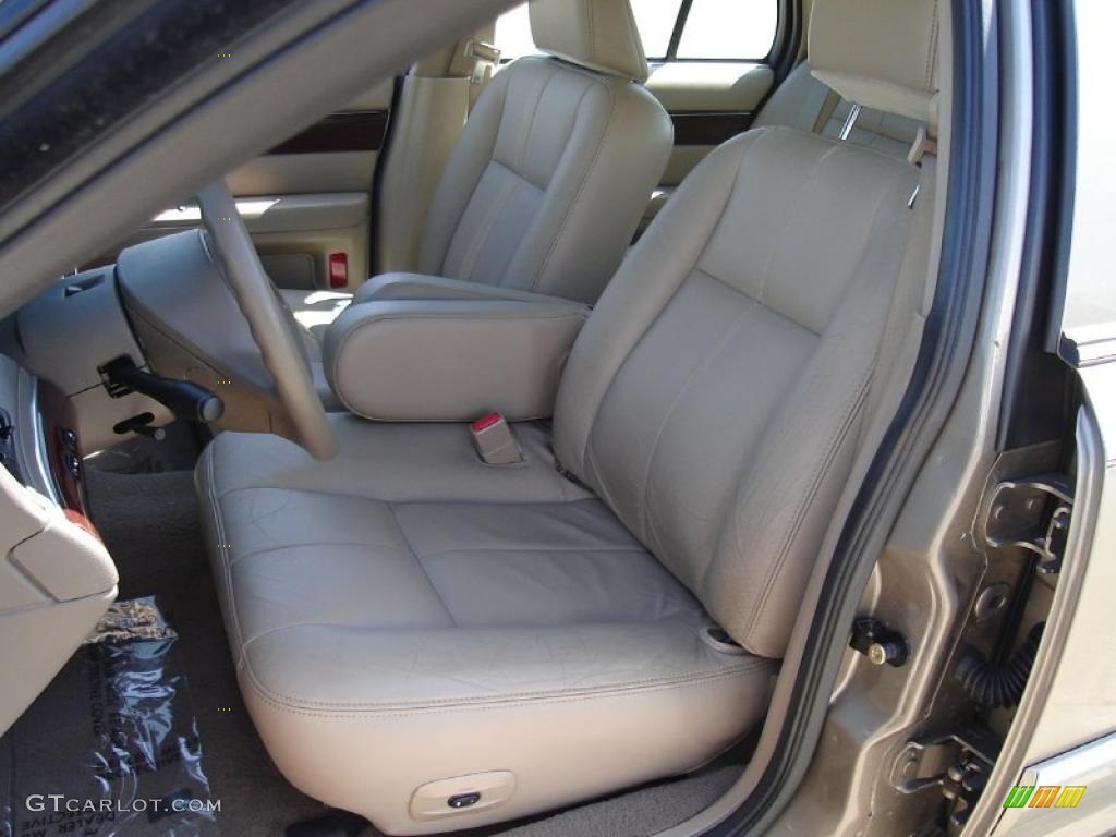 2004 Grand Marquis GS - Arizona Beige Metallic / Medium Parchment photo #12