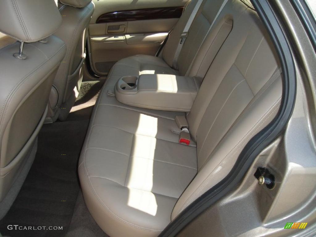 2004 Grand Marquis GS - Arizona Beige Metallic / Medium Parchment photo #15