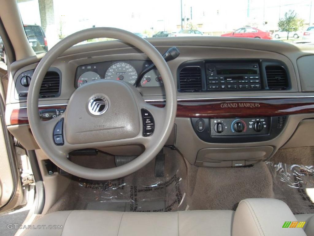 2004 Grand Marquis GS - Arizona Beige Metallic / Medium Parchment photo #16
