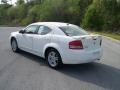 Stone White - Avenger SXT Photo No. 5
