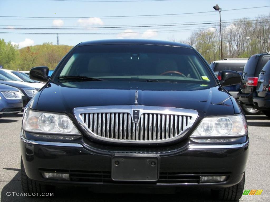 2003 Town Car Cartier L - Black / Medium Dark Parchment/Light Parchment photo #1