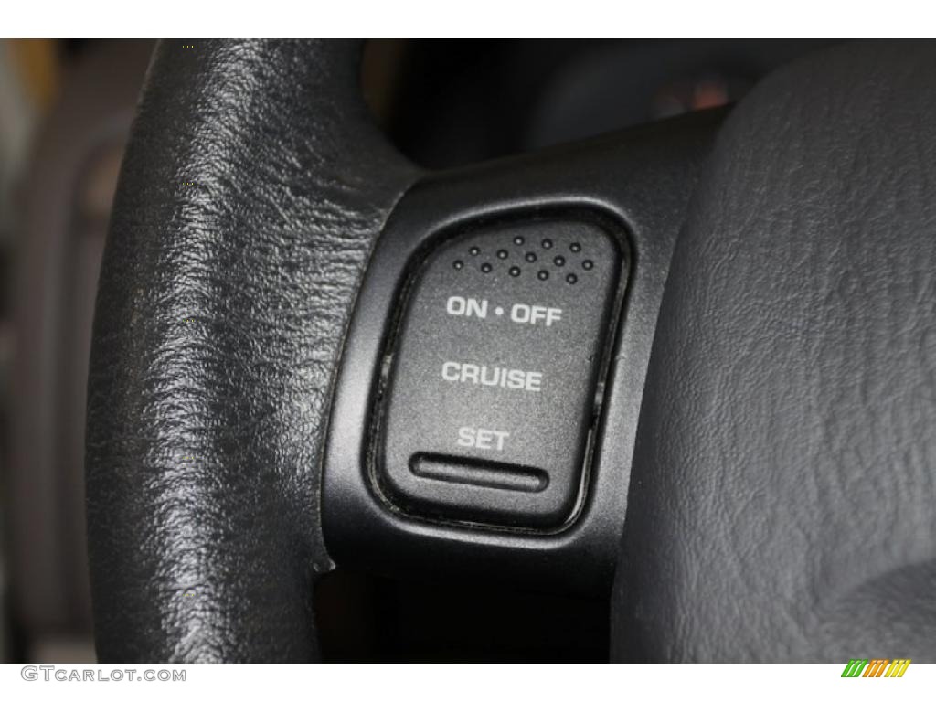 2004 Grand Cherokee Laredo - Bright Silver Metallic / Dark Slate Gray photo #13