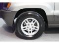 2004 Bright Silver Metallic Jeep Grand Cherokee Laredo  photo #37