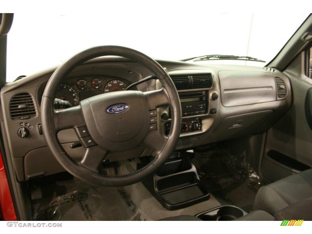 2005 Ranger XLT SuperCab 4x4 - Torch Red / Medium Dark Flint photo #9