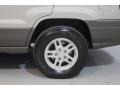 2004 Bright Silver Metallic Jeep Grand Cherokee Laredo  photo #38