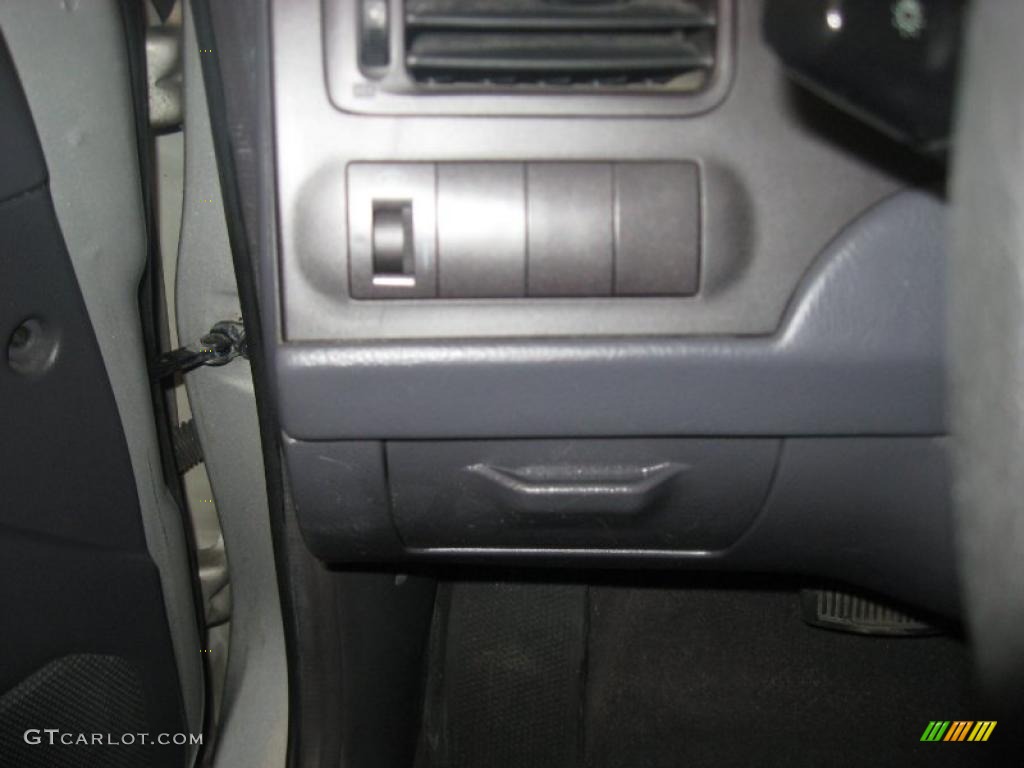 2002 Elantra GLS Sedan - Silver Pewter / Gray photo #34