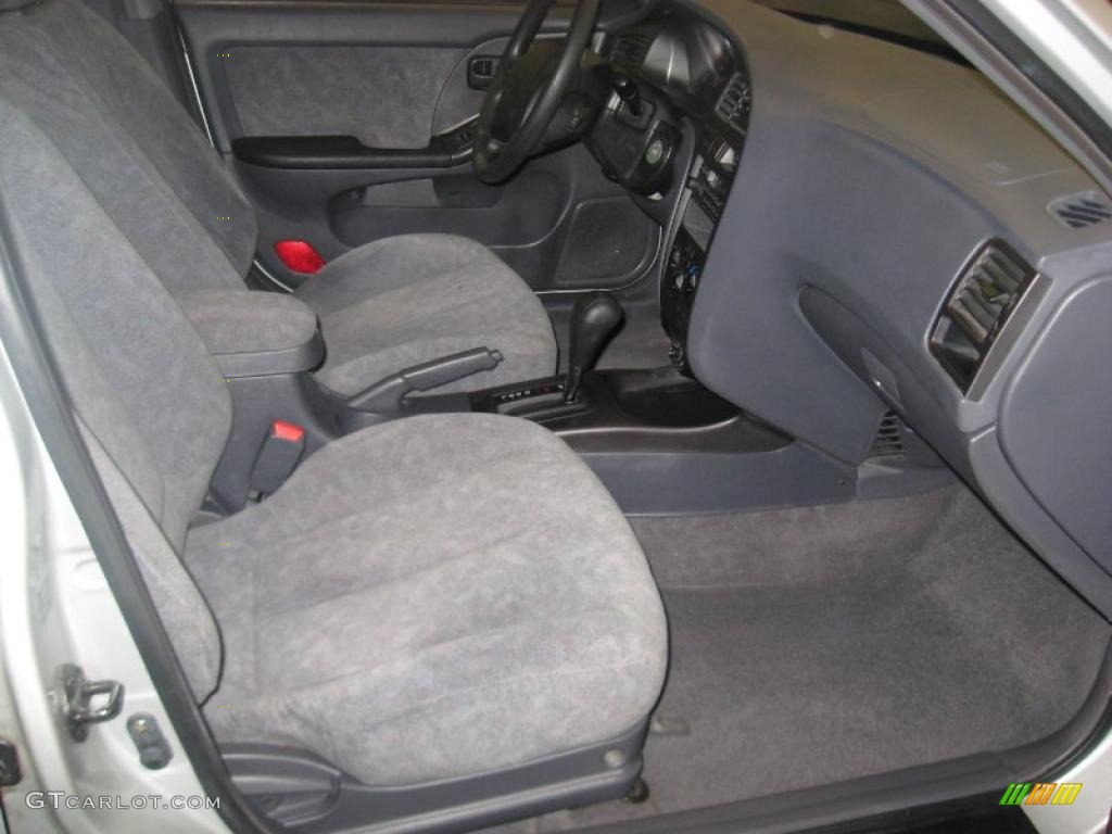 2002 Elantra GLS Sedan - Silver Pewter / Gray photo #40