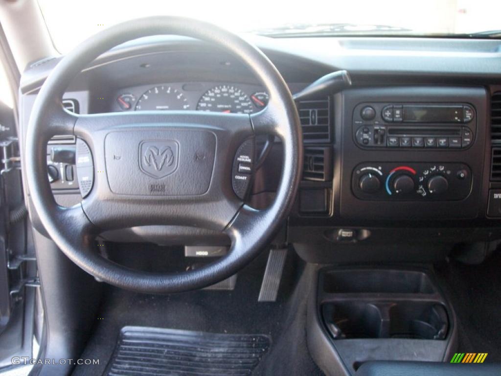 2004 Dakota SLT Club Cab - Graphite Metallic / Dark Slate Gray photo #6