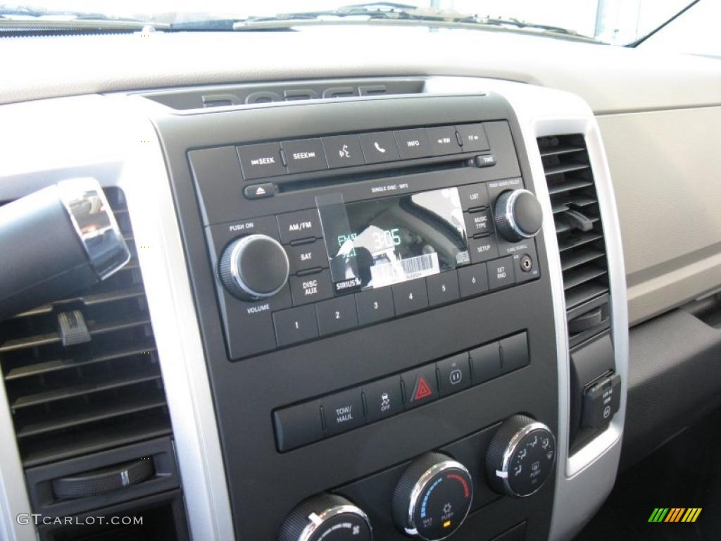 2010 Ram 1500 SLT Quad Cab - Mineral Gray Metallic / Dark Slate/Medium Graystone photo #19