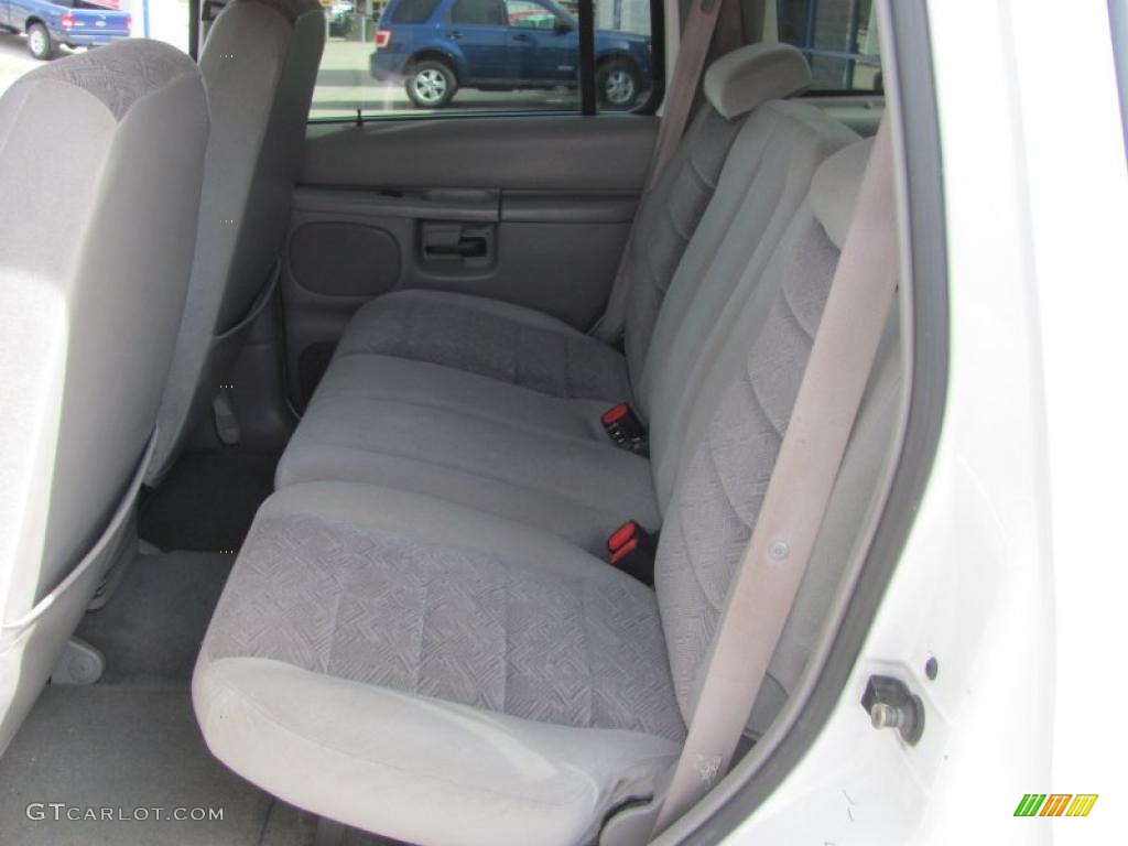 2000 Explorer XLT 4x4 - Oxford White / Medium Graphite photo #12