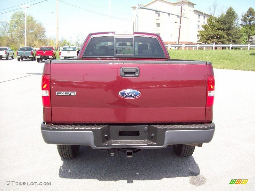 2006 F150 XL SuperCab 4x4 - Dark Toreador Red Metallic / Medium Flint photo #13