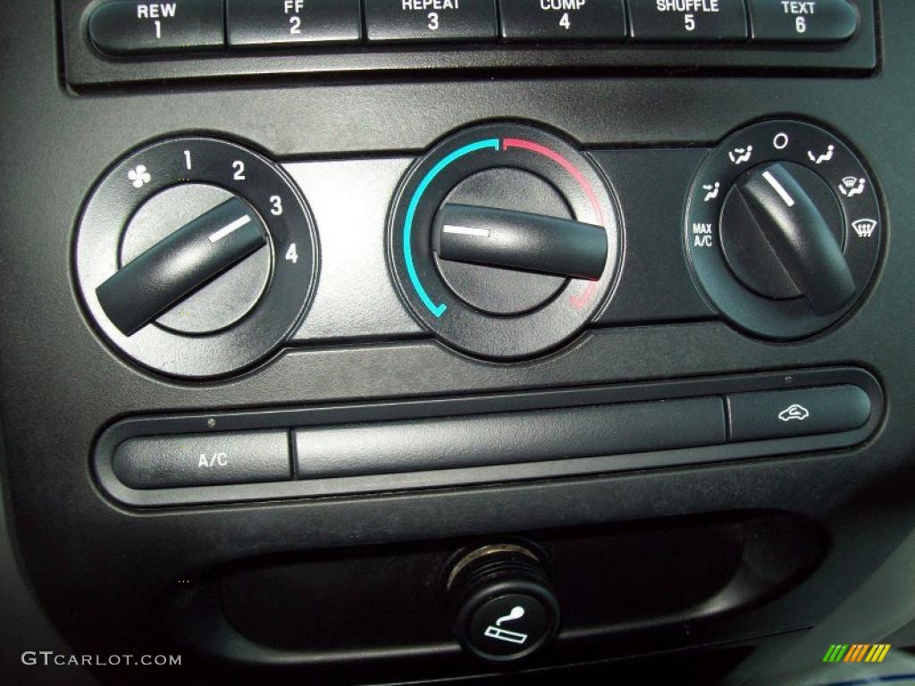 2006 F150 XL SuperCab 4x4 - Dark Toreador Red Metallic / Medium Flint photo #24